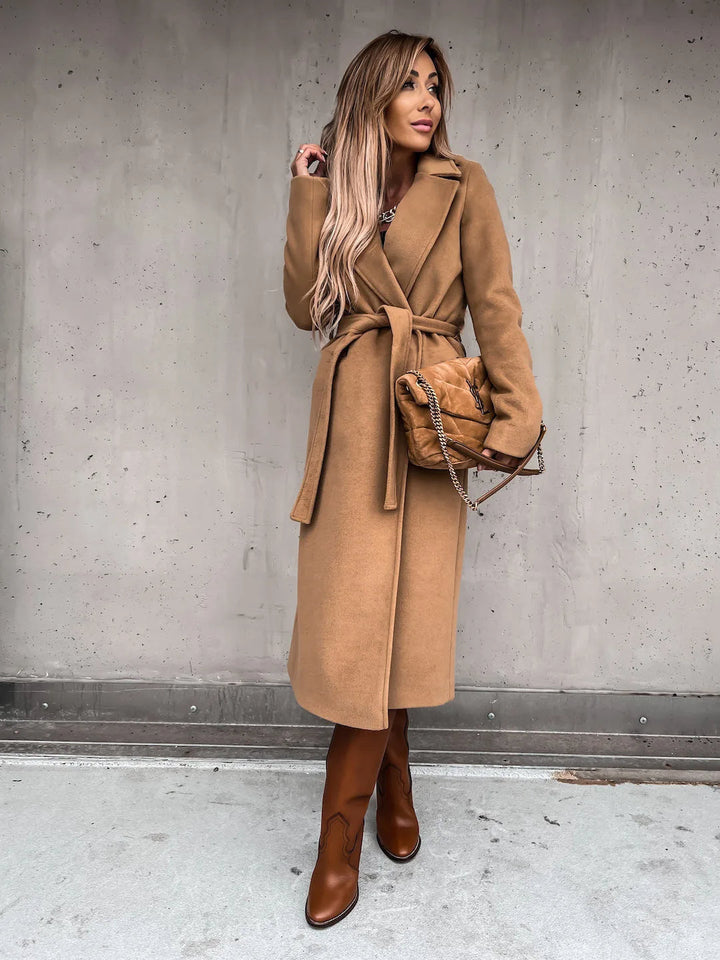 Elegante Wolmix Jas met Reverskraag en Ceintuur – Stijl en Warmte voor Herfst en Winter